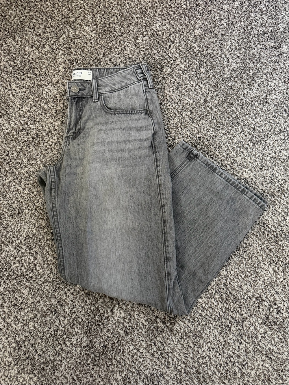 Hollister Low Rise Baggy Style Jeans Size 27 Short